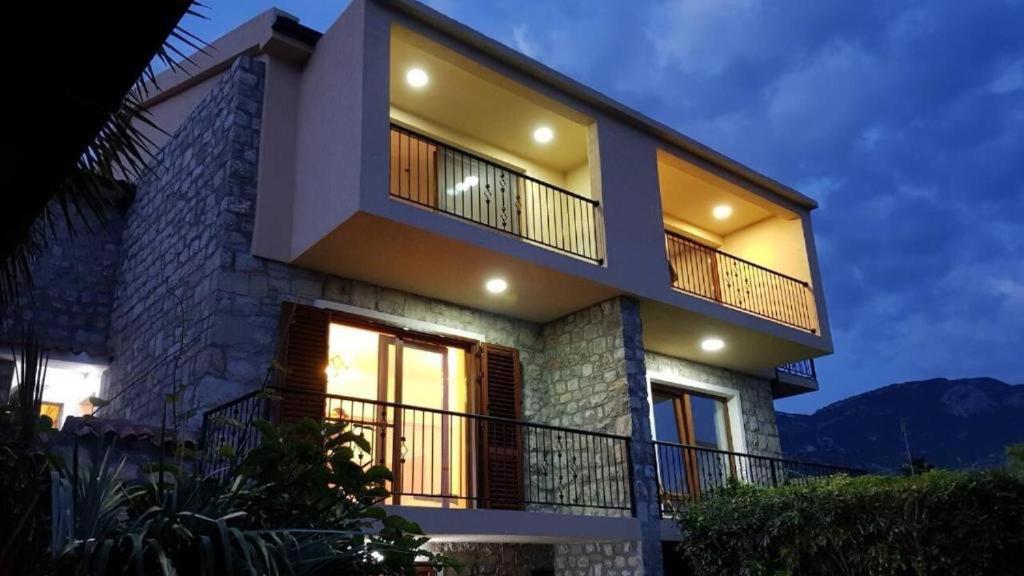 Reina Apartment Petrovac ภายนอก รูปภาพ