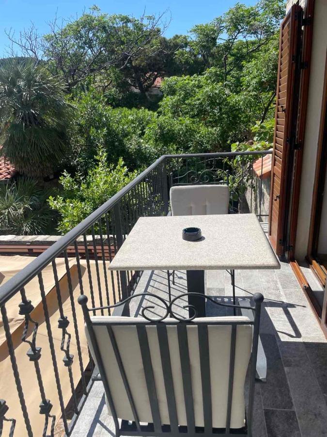 Reina Apartment Petrovac ภายนอก รูปภาพ