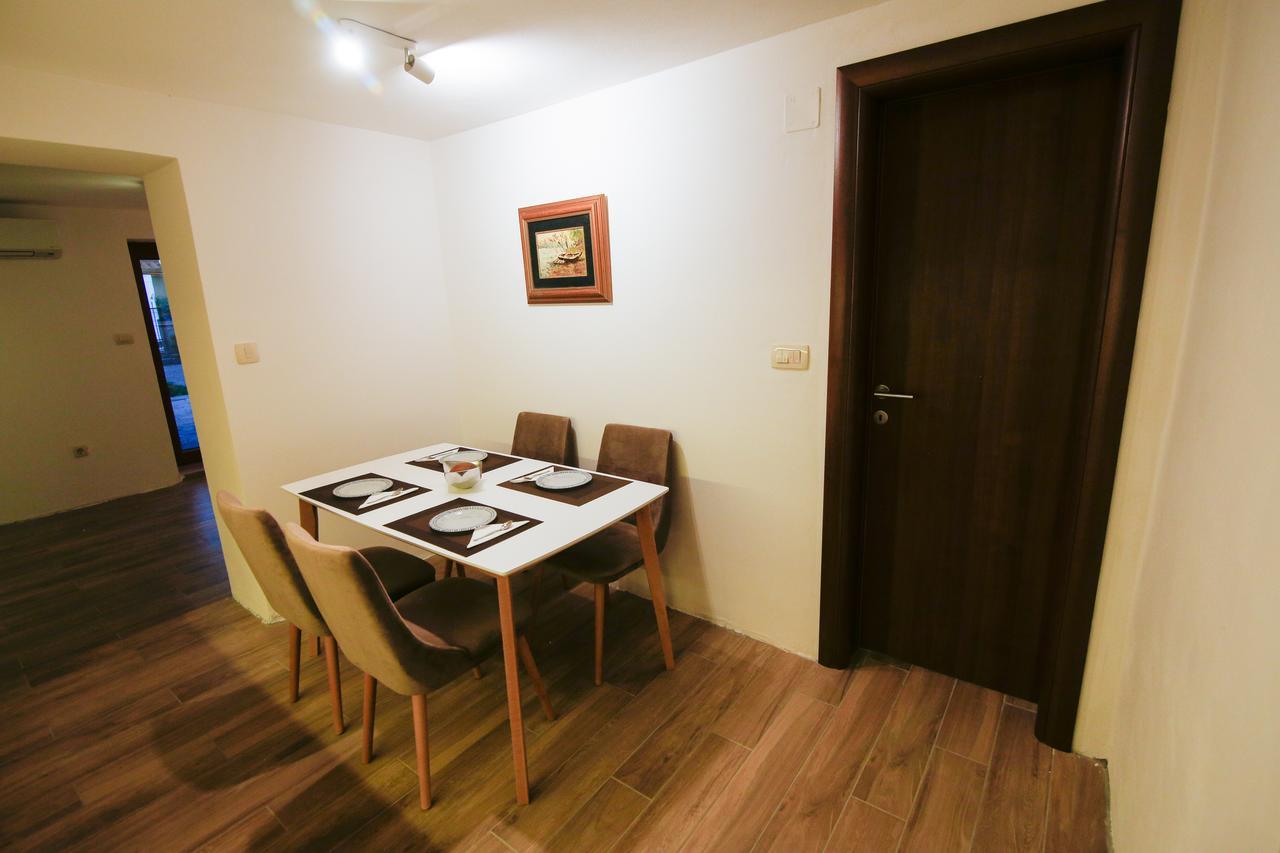 Reina Apartment Petrovac ภายนอก รูปภาพ